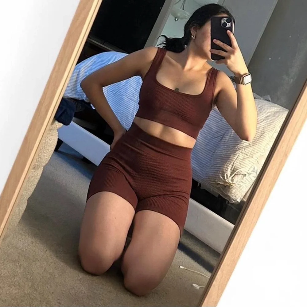 Brown Ribbed Workout Set - Picture 2 of 3